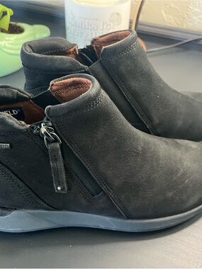 Black Women's Ankle Booties - Comfort Slip-On Side Zip